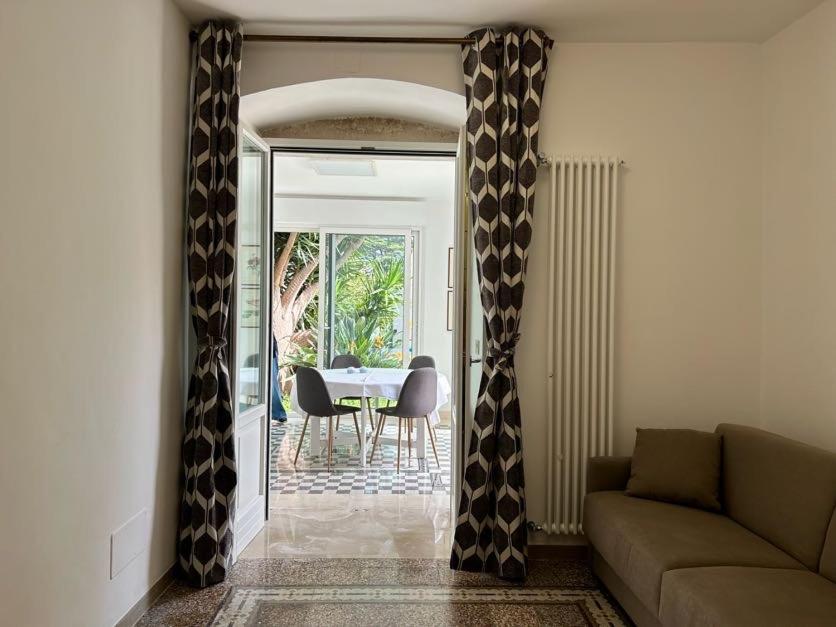 Giardino A Mare Apartment Bari Luaran gambar